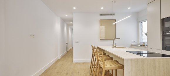 3 bedrooms Apartment in Madrid, Spain No. 125485 9