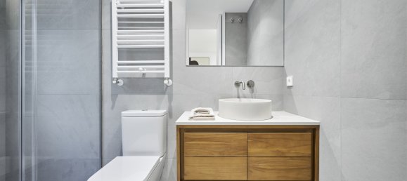 3 bedrooms Apartment in Madrid, Spain No. 125485 18