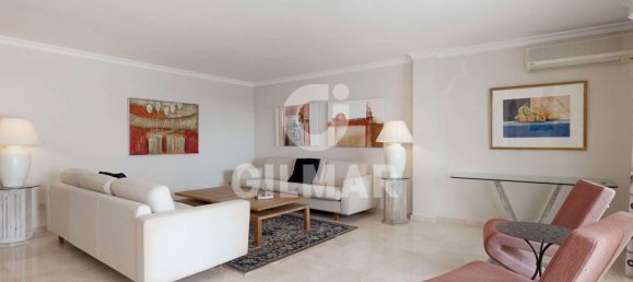 4 bedrooms Apartment in Estepona, Spain No. 135957 5