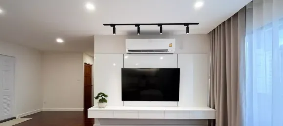 3 bedrooms Condo in Watthana, Thailand No. 58051 4