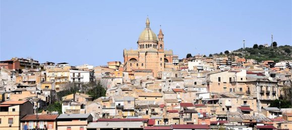 3 bedrooms Apartment in Favara, Italy No. 122404 8