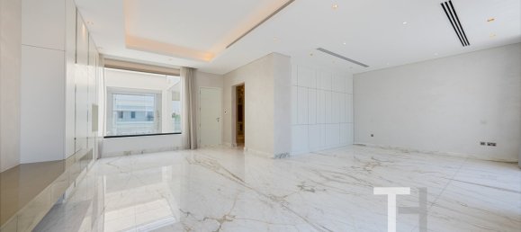 6 bedrooms Villa in Jumeirah Park, UAE No. 35769 12