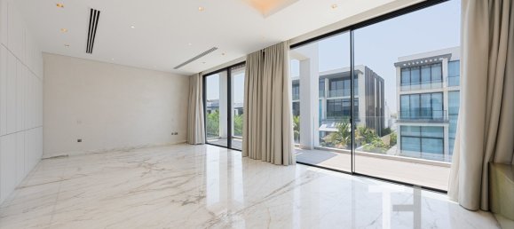 6 bedrooms Villa in Jumeirah Park, UAE No. 35769 11