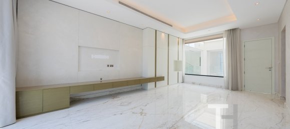 6 bedrooms Villa in Jumeirah Park, UAE No. 35769 13