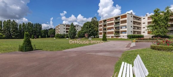 3 bedrooms Apartment in Noisy-le-Roi, France No. 170686 4