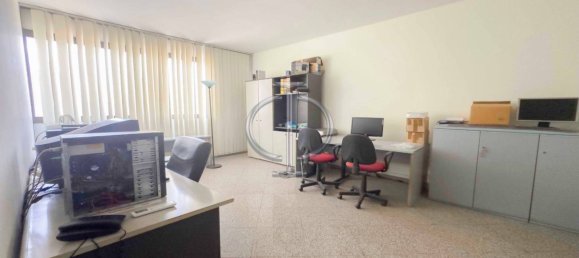 3-salle Bureau à Bari, Italy No. 104792 5