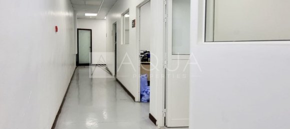 1021.9m² Warehouse in Al Quoz, UAE No. 36248 11