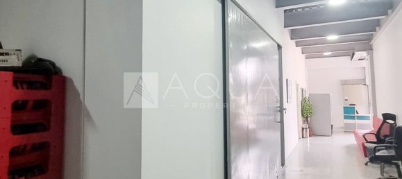 1021.9m² Warehouse in Al Quoz, UAE No. 36248 4