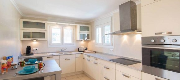 5 bedrooms Villa in Moraira, Spain No. 184755 3