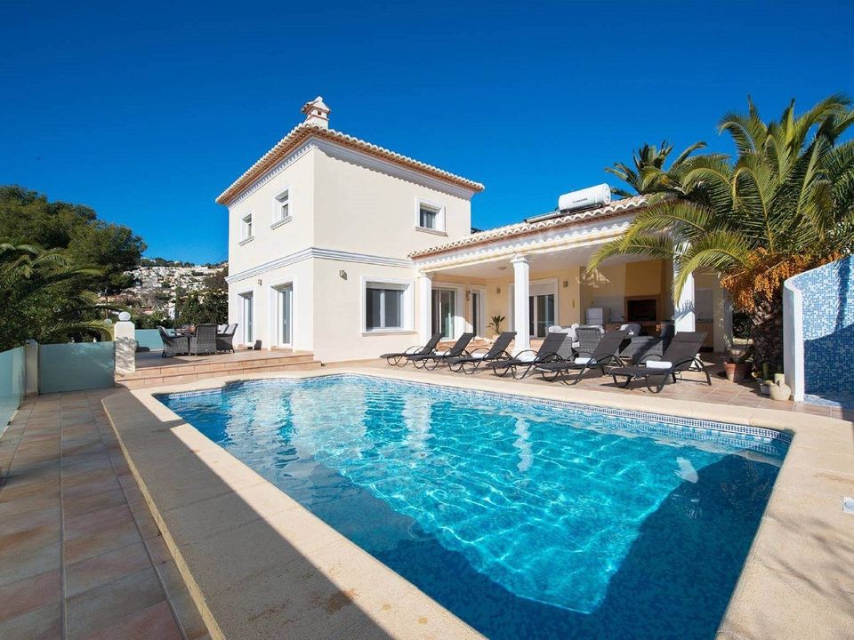 5 bedrooms Villa in Moraira, Spain No. 184755