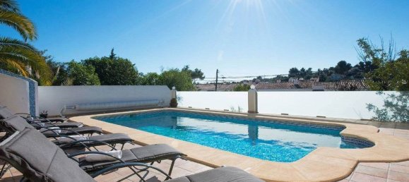 5 bedrooms Villa in Moraira, Spain No. 184755 4