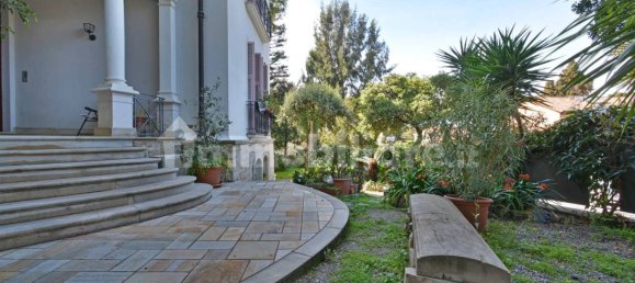 Apartamento de 6 dormitorios en Bordighera, Italy No. 38497 2