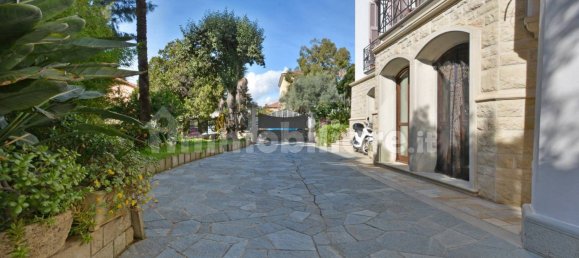 Apartamento de 6 dormitorios en Bordighera, Italy No. 38497 30
