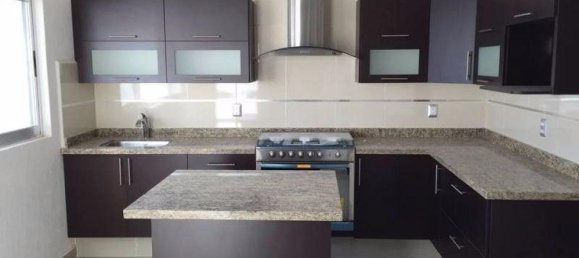 Casa de 3 dormitorios en Querétaro, Mexico No. 180473 2