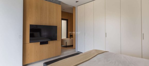 2 bedrooms Penthouse in Saint Julian's, Malta No. 4265 17