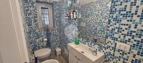 Квартира с 2 спальнями в Ардеа, Италия № 371421 12