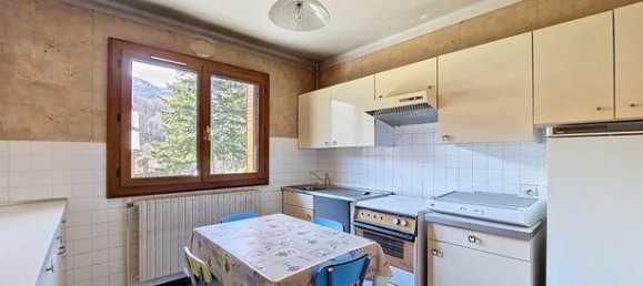 5 bedrooms House in Hautes-Alpes, France No. 300783 6