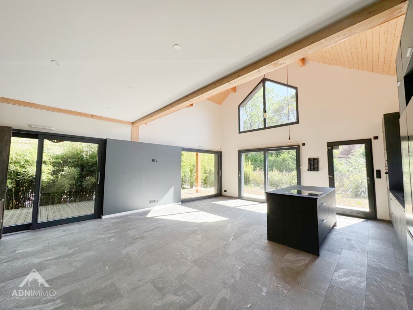 4 غرف نوم فيلا في Chevry, France رقم 299117