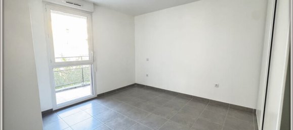 2 bedrooms Apartment in Drancy, France No. 331367 13