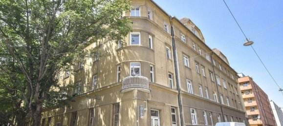 2 rooms Apartment in Simmering, Austria No. 155604 2