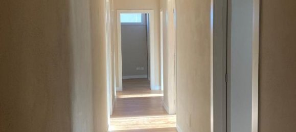 Apartamento de 6 habitaciónes en Livorno, Italy No. 38706 17