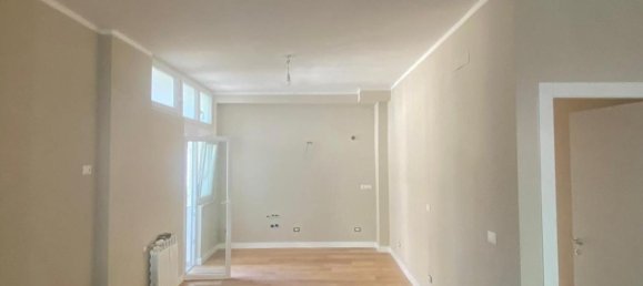 Apartamento de 6 habitaciónes en Livorno, Italy No. 38706 30