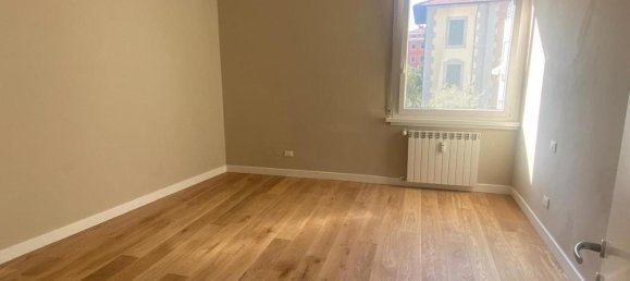 Apartamento de 6 habitaciónes en Livorno, Italy No. 38706 8