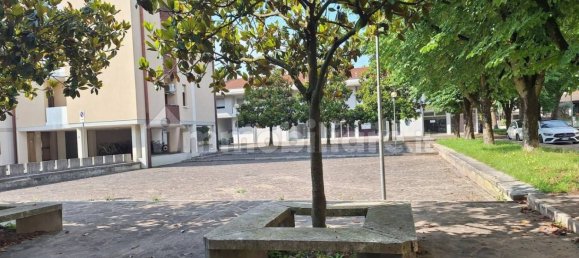 51m² Commercial property in San Donà di Piave, Italy No. 326182 2