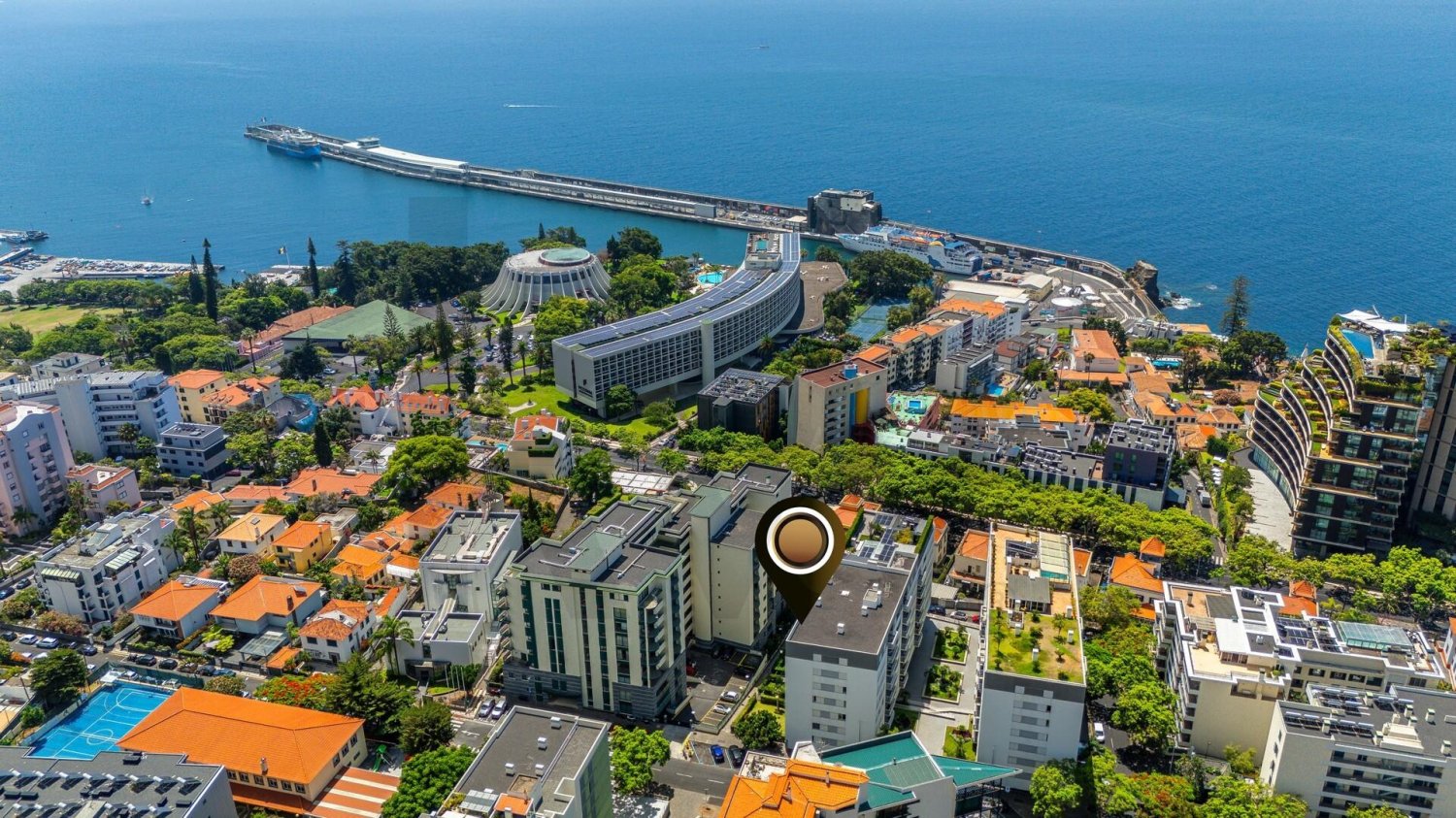 3 bedrooms Apartment in Funchal, Portugal No. 216961