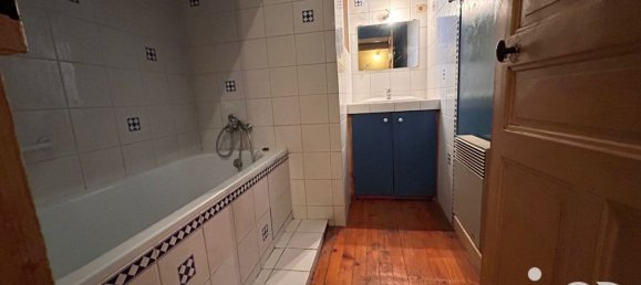 Moradia em banda T2 em Valence, France N.º 199959 9