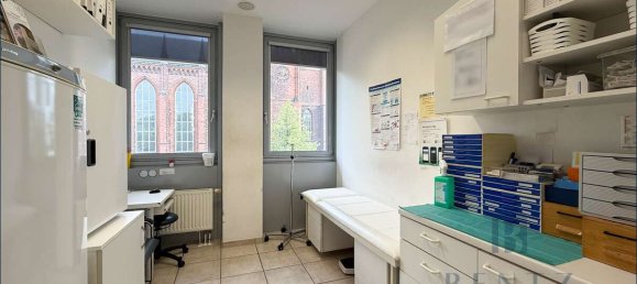 271m² Office in Bremerhaven, Germany No. 366465 8