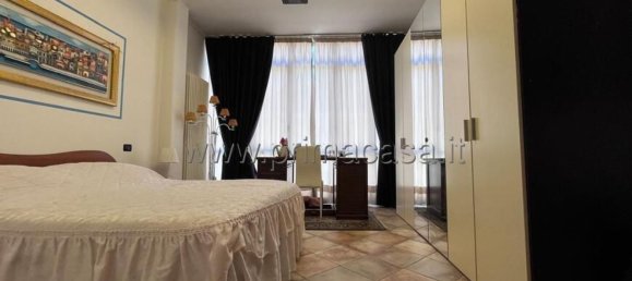 3 bedrooms Apartment in Novellara, Italy No. 360432 3
