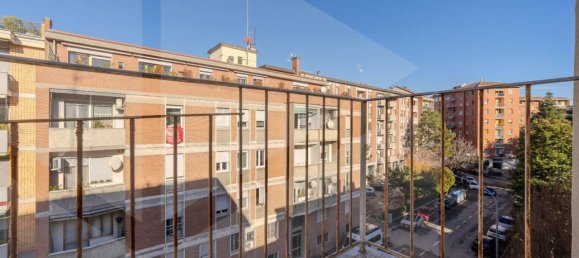 3 rooms Apartment in Bologna, Italy No. 22070 35