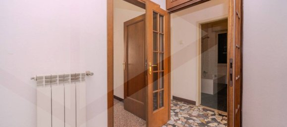 3 rooms Apartment in Bologna, Italy No. 22070 20
