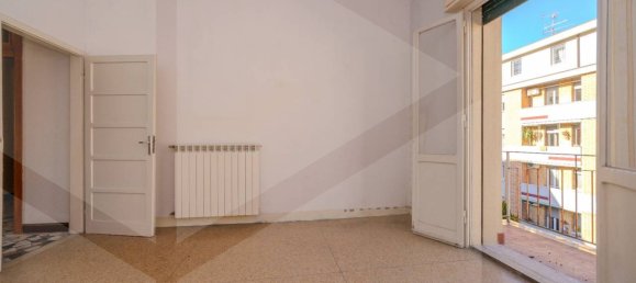 3 rooms Apartment in Bologna, Italy No. 22070 40