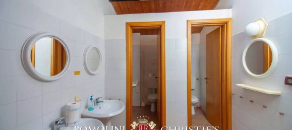 10 bedrooms House in Arezzo, Italy No. 130294 19