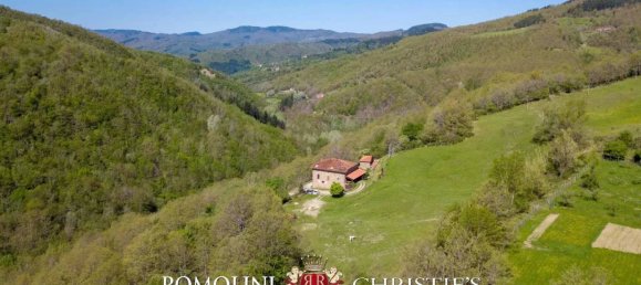 10 bedrooms House in Arezzo, Italy No. 130294 2