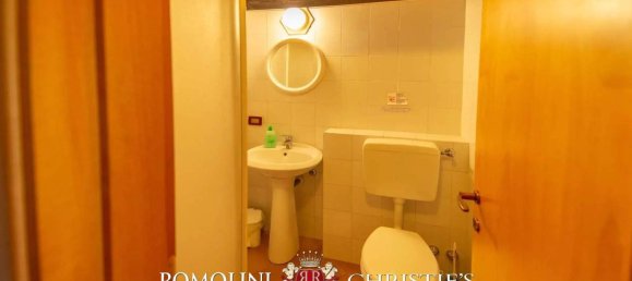 10 bedrooms House in Arezzo, Italy No. 130294 18