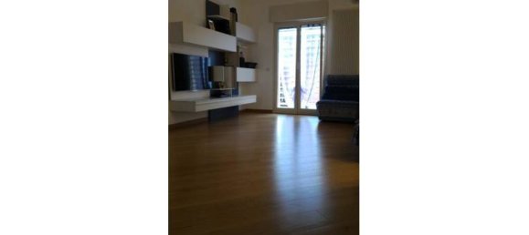 Квартира с 2 спальнями в Бари, Италия № 252643 3