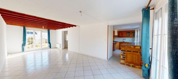 3 bedrooms Villa in Saint-Pierre-les-Nemours, France No. 197537 7