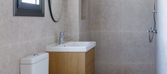 6 bedrooms Townhouse in Nicosia, Cyprus No. 32385 21