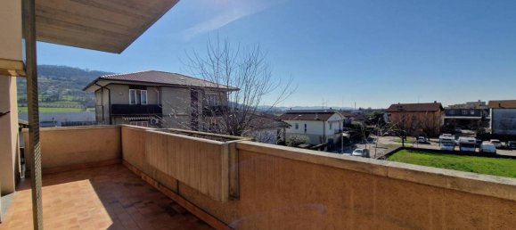 3 rooms Apartment in Montecchio Maggiore, Italy No. 152657 11