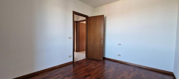 3 rooms Apartment in Montecchio Maggiore, Italy No. 152657 16