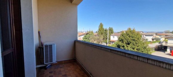 3 rooms Apartment in Montecchio Maggiore, Italy No. 152657 19