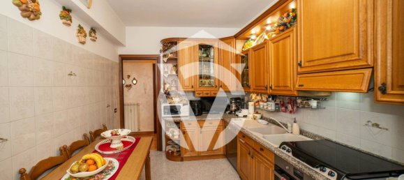 3 غرف نوم شقة في Rome, Italy رقم 73539 18