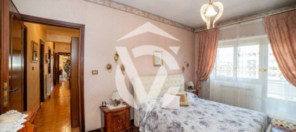 3 غرف نوم شقة في Rome, Italy رقم 73539 27