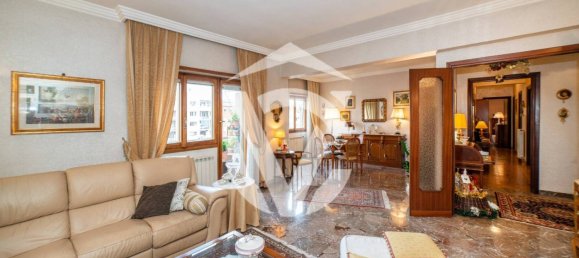 3 غرف نوم شقة في Rome, Italy رقم 73539 10