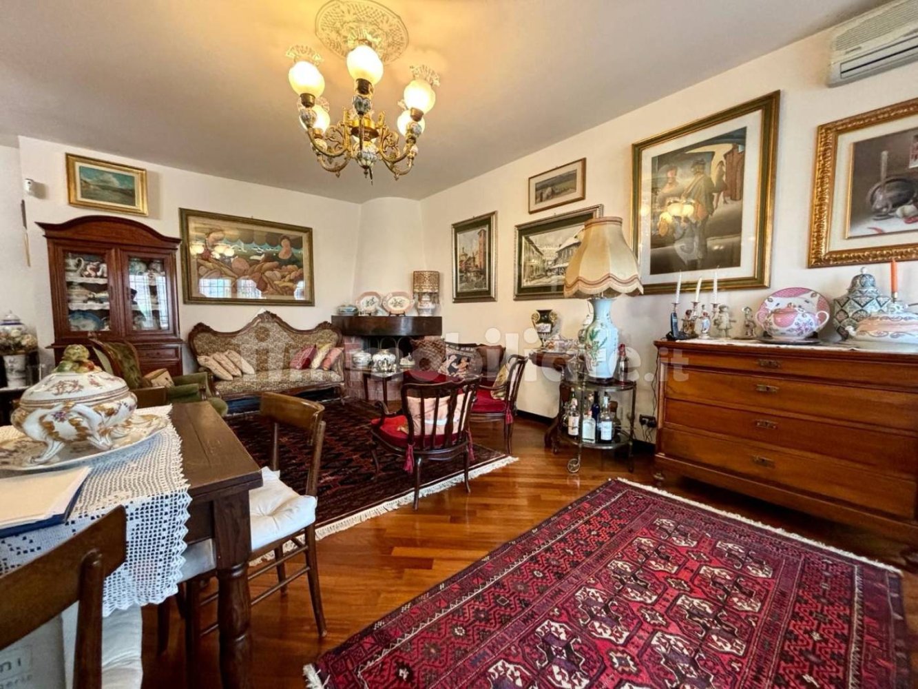 3 bedrooms Apartment in Milan, Italy No. 389053