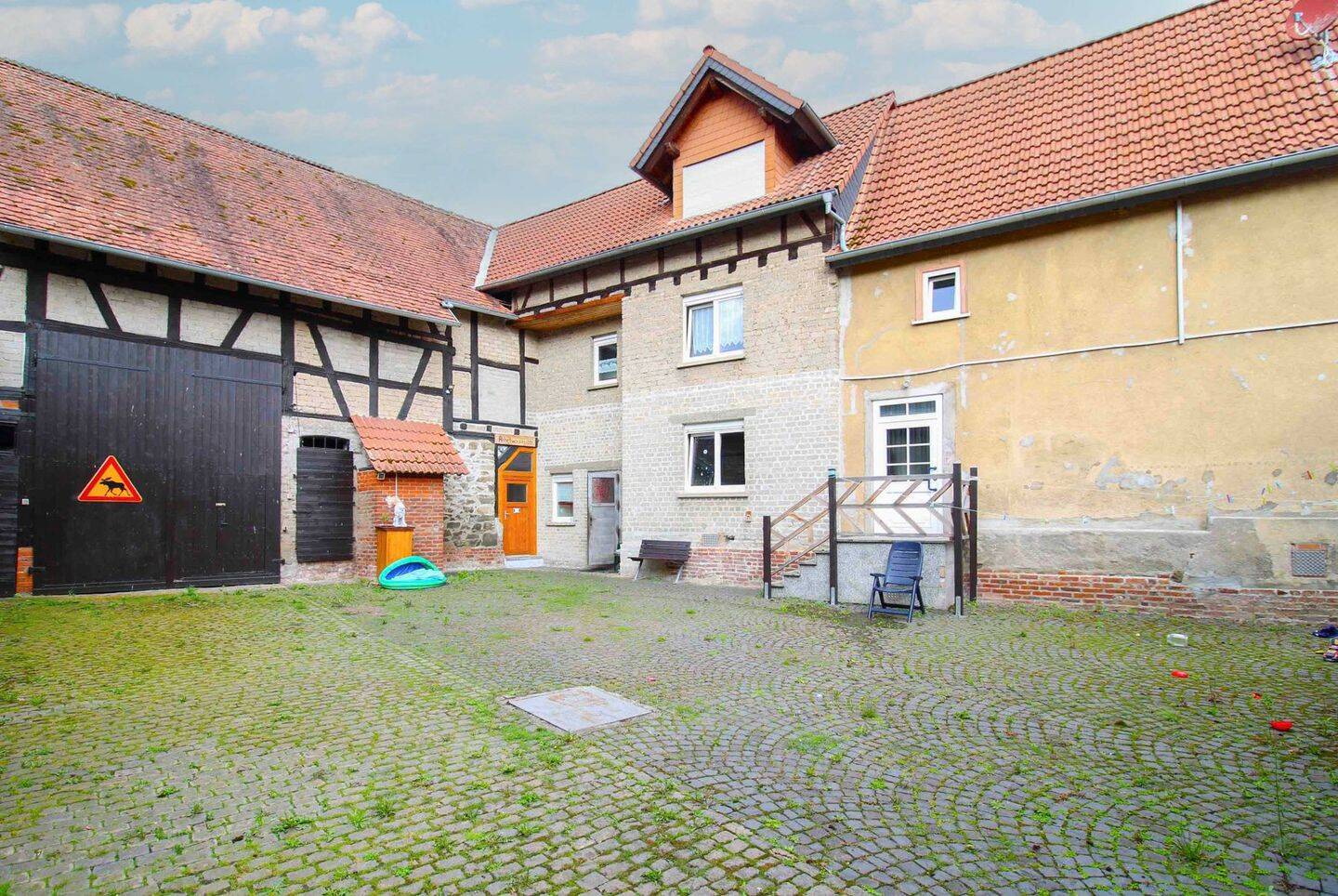 3 bedrooms Villa in Lahn-Dill, Germany No. 280851
