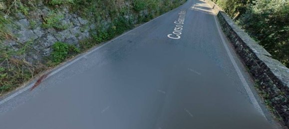 4 rooms Apartment in Pescia, Italy No. 293906 2